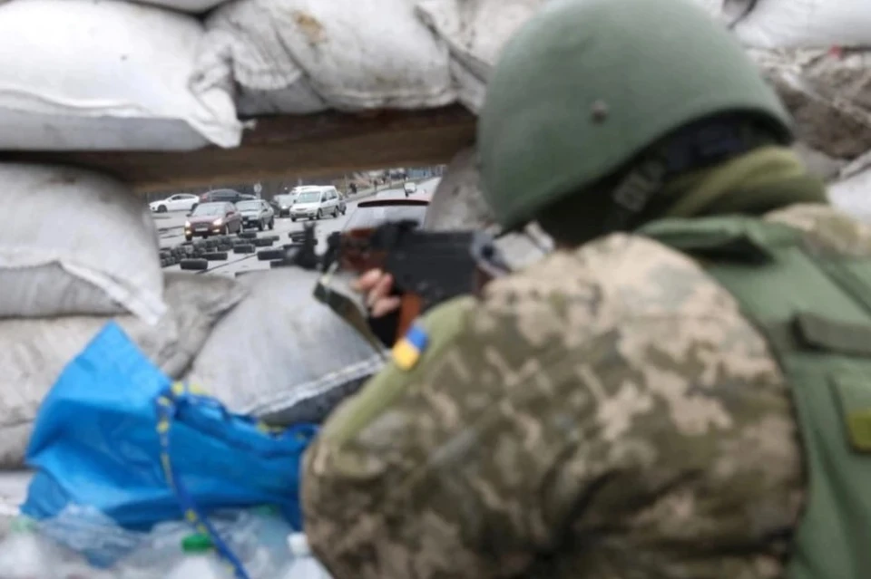 Боевики ВСУ обстреляли мирных жителей на дороге из Курахово в ДНР