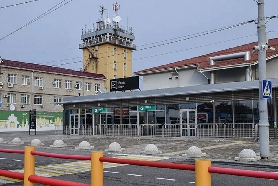 Аэропорт в Краснодаре пока закрыт.