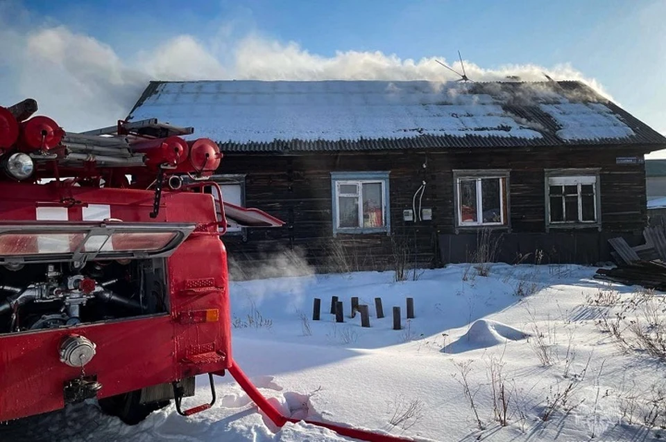 Огонь охватил 48 квадратных метров. Фото: ГУ МЧС России по Свердловской области