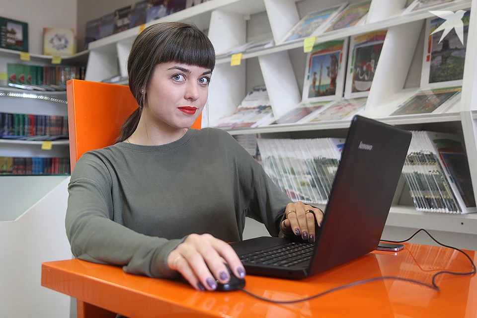В Мурманской области работодатели активнее откликаются на женские резюме, чем на мужские.