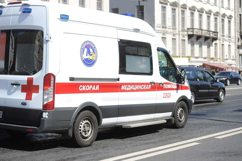 Пострадавшую в Приморском районе девочку госпитализировали.