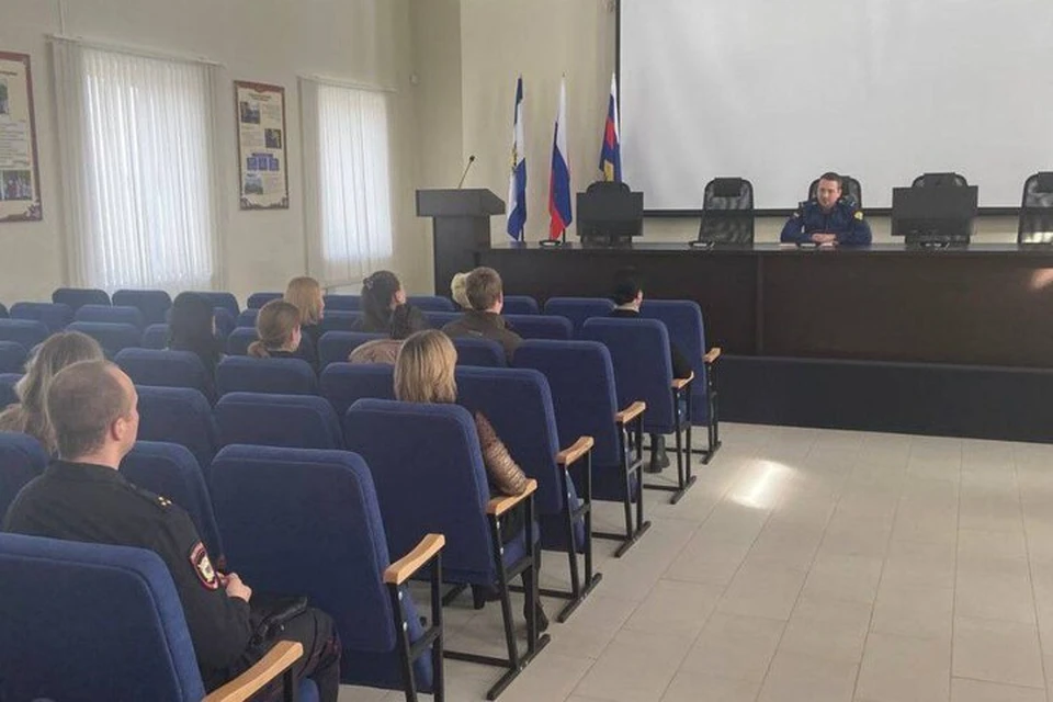 Семинар для сотрудников правоохранительных органов провела прокуратура Генического района. Фото: прокуратура Херсонской области