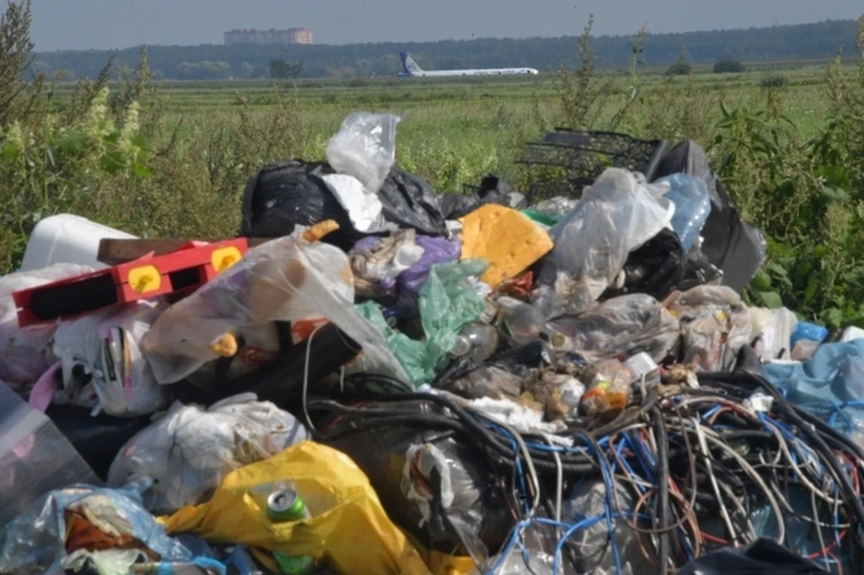 Свалка загорелась в Якутске 12 марта