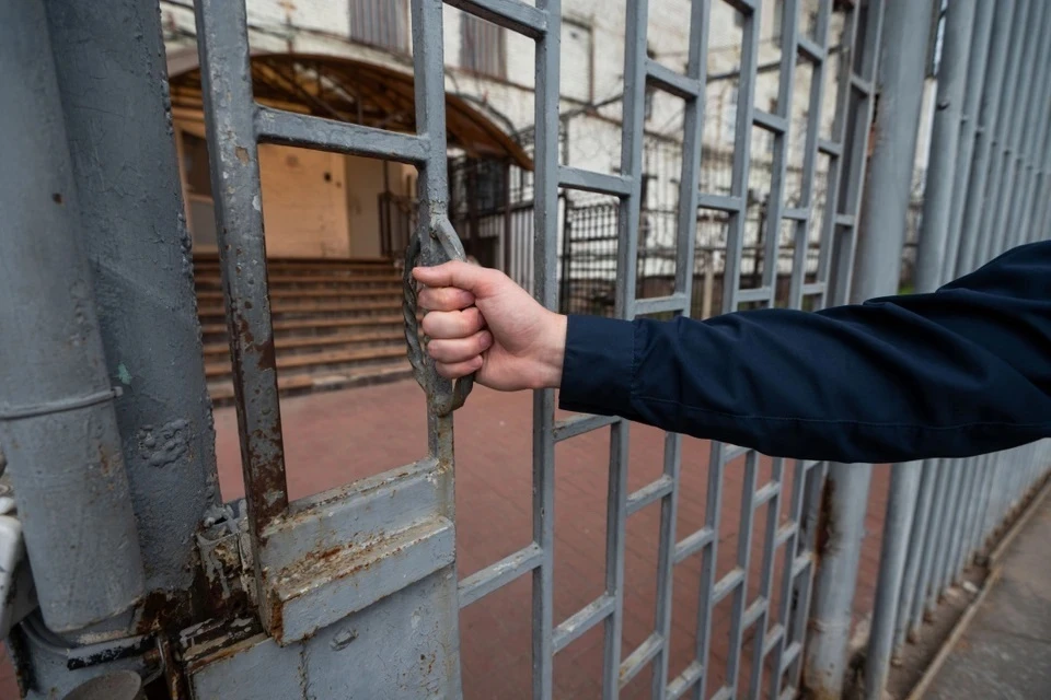 В Крыму мужчина и женщина получили 19 лет колонии на двоих за наркоторговлю