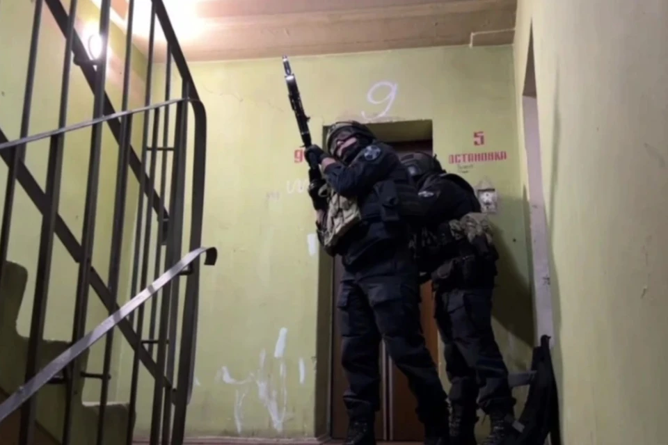 Опубликовано видео штурма здания в Мурманске, откуда стрелял неизвестный. Фото предоставлено Росгвардией