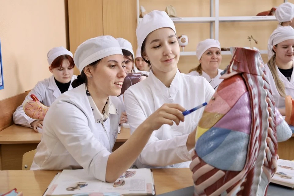 Участники смогли задать вопросы преподавателям и администрации. Фото: sev.gov.ru