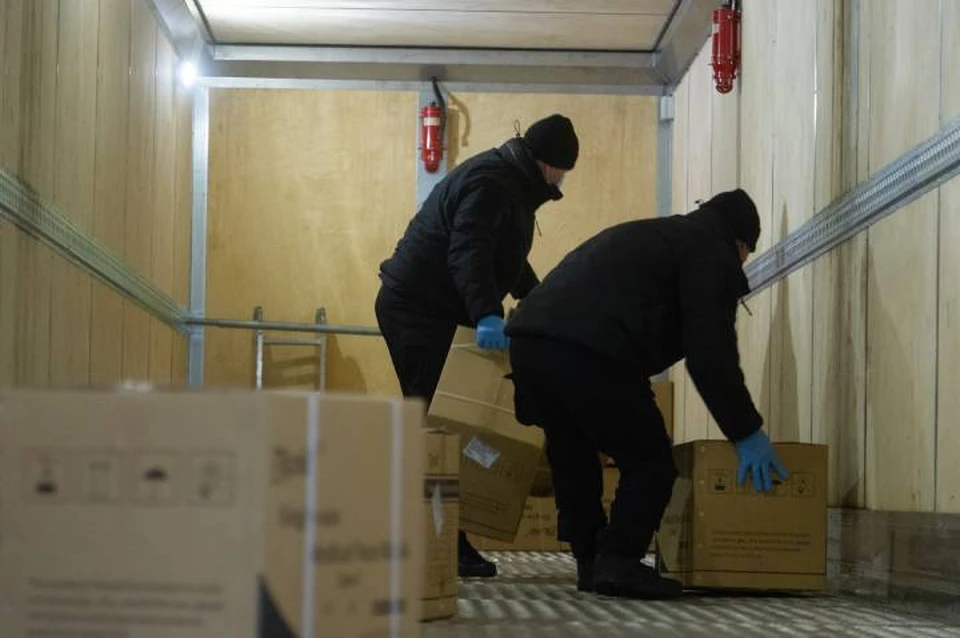 Ростовчанин доверил сбыт остатков продукции на складе человеку, которому доверял.