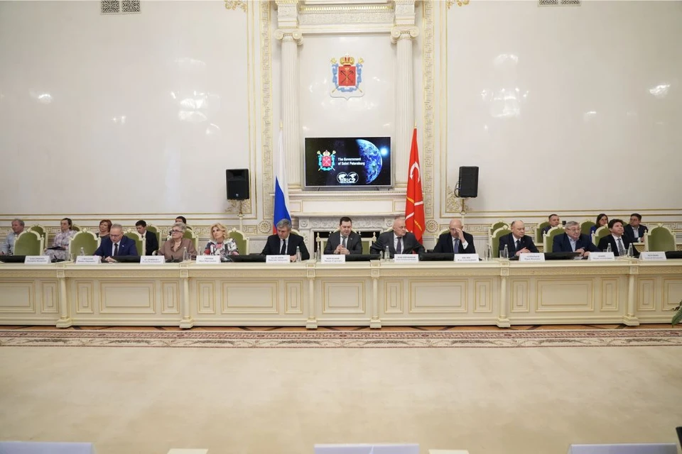 Кроме основного форума запланированы конференции и круглые столы в разных регионах России. Фото: пресс-служба ЗакСа Петербурга