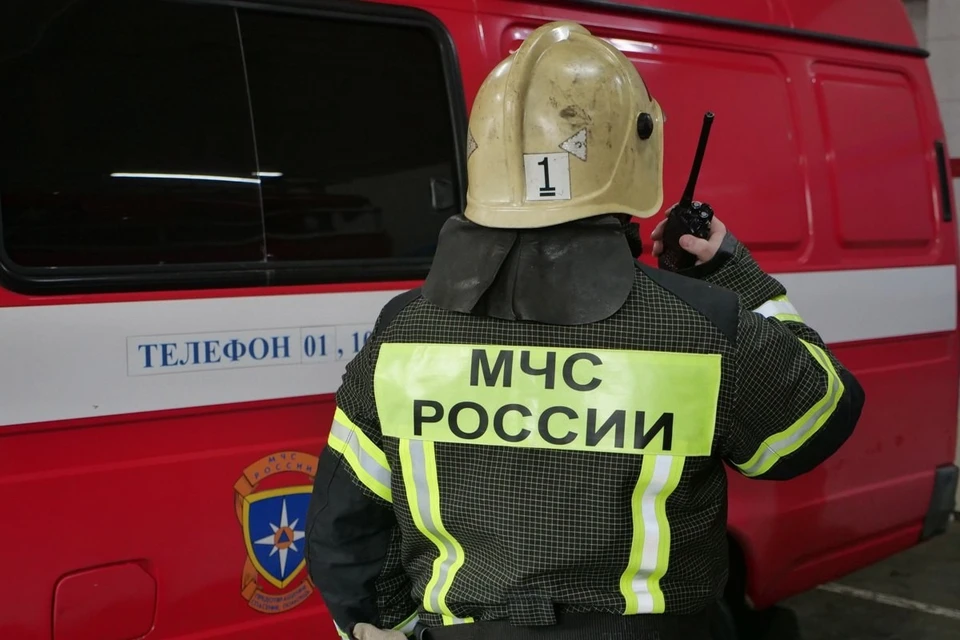На борьбу с огнем ушло почти полтора часа