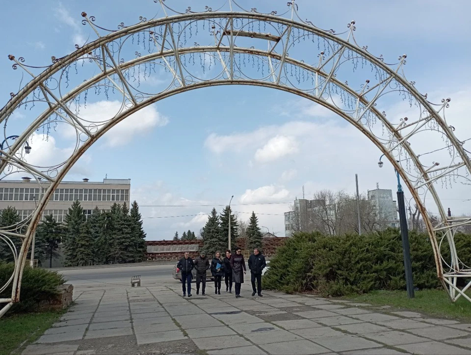 Здесь установят детскую площадку и создадут скейт-парк. ФОТО: Пресс-служба Администрации Луганска