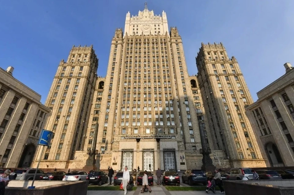 МИД РФ высылает двух дипломатов Румынии в качестве ответной меры