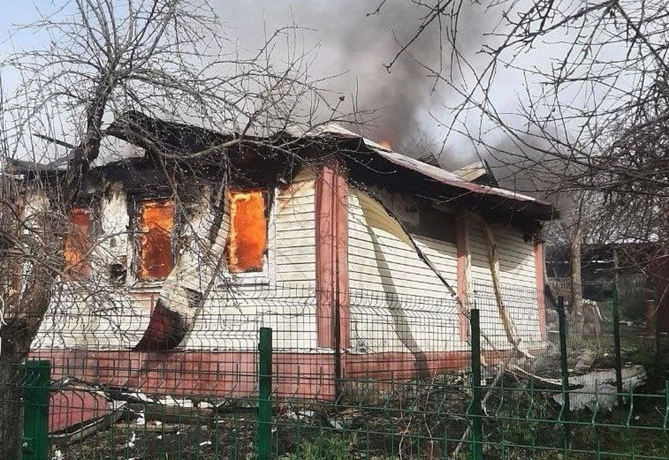 В селе Николаевка огнем уничтожен частный дом.