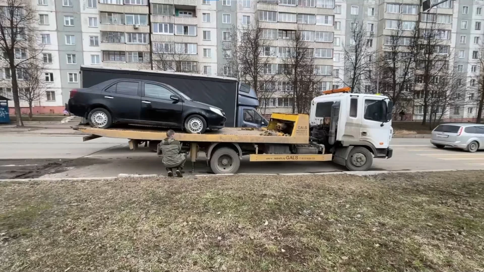 В скором времени будет проведена эвакуация 10 машин на улицах Волкова, Мира и Конева. Фото: мэрия Кирова