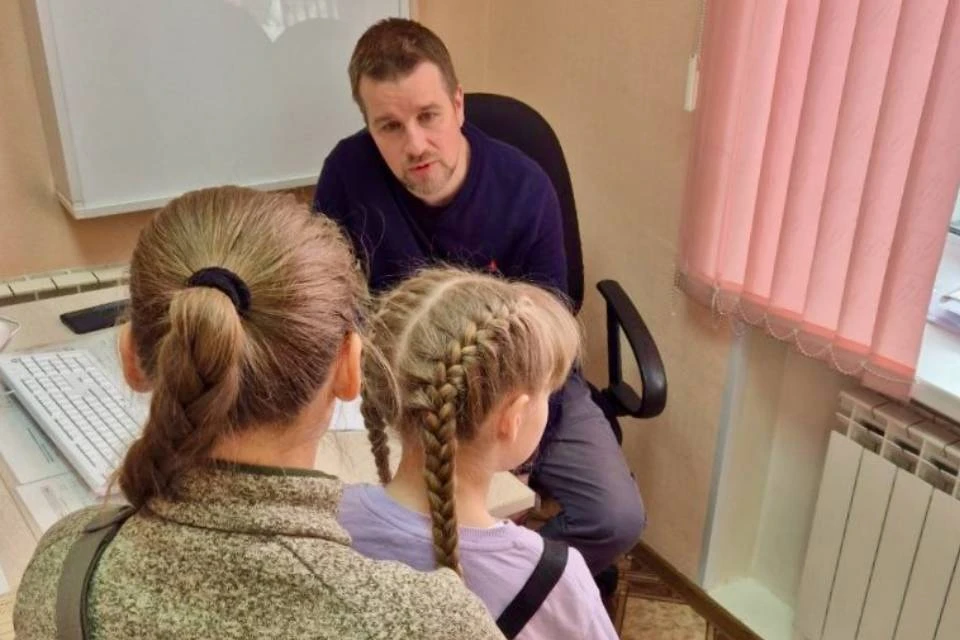 За три дня выезда врачи осмотрели 140 юных жителей Мурманской области. Фото: минздрав Мурманской области