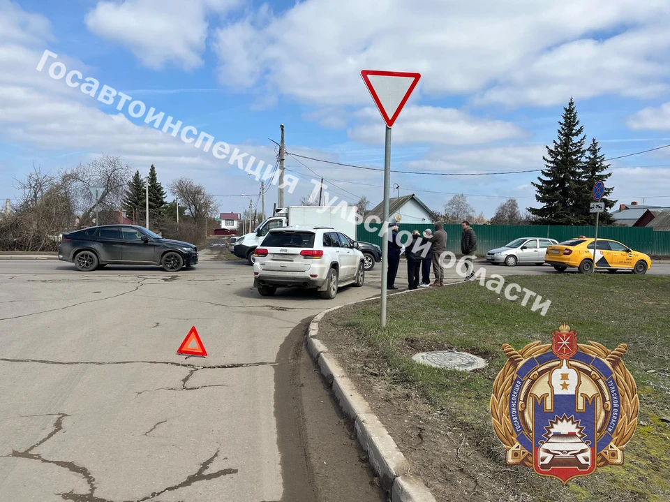 В ДТП с двумя легковушками в Новомосковске пострадала 16-летняя девушка