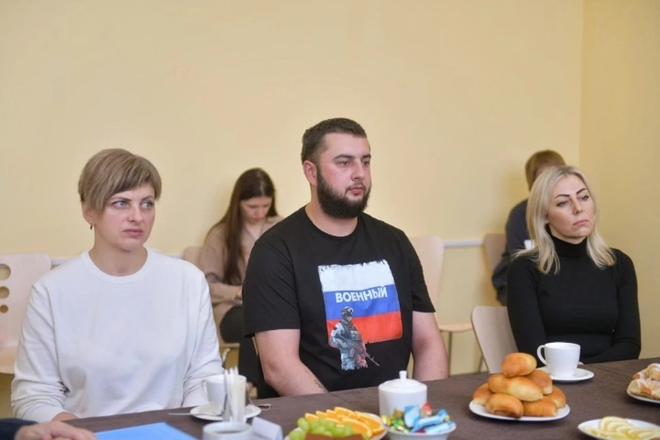 На встрече с участниками СВО поднимались важные вопросы. Фото: пресс-служба правительства Смоленской области.