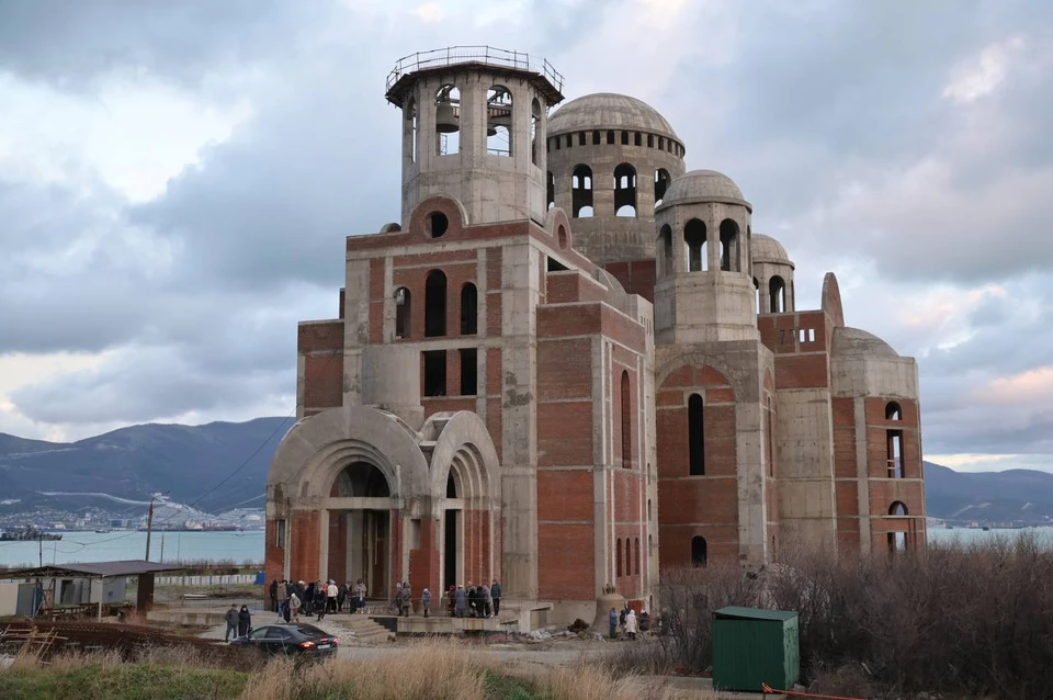 Морской кафедральный собор облицуют натуральным камнем Фото: пресс-служба администрации Новороссийска