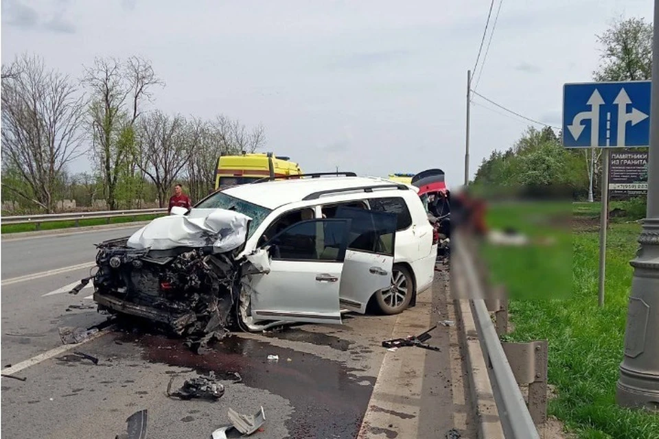 В ДТП столкнулись четыре автомобиля. ФОТО: Пресс-служба МВД по Луганской Народной Республике