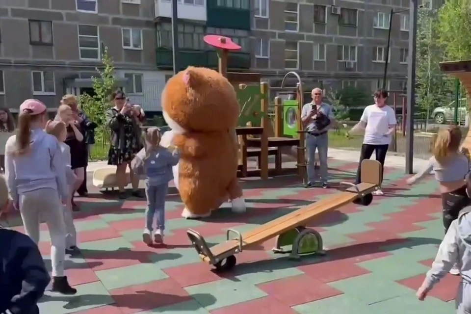 В Шахтерске ДНР открыли новую благоустроенную площадку. Фото: Минстрой ДНР