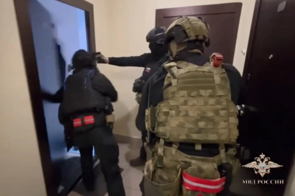 В Москве силовики задержали банду аферистов