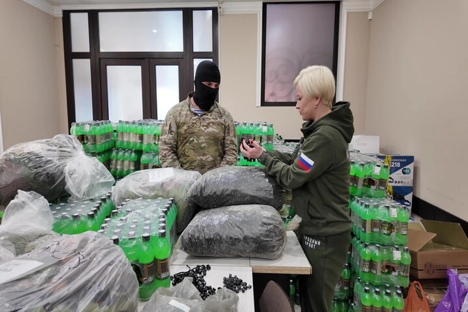 Штурмовики Херсонского направления получили пулеметные звенья от волонтеров. Фото: Народный фронт Крыма