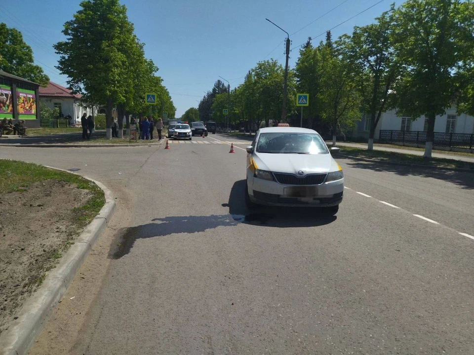 Пешеход шла по зебре. ФОТО: УГИБДД МВД по Луганской Народной Республике