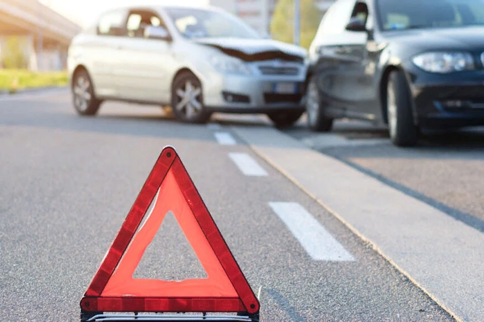Движение на МКАД в районе развязки с Можайским шоссе восстановили после аварии
