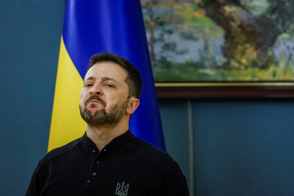 Слуцкий: Зеленский пытается сорвать переговоры, угрожая участникам парада 9 мая