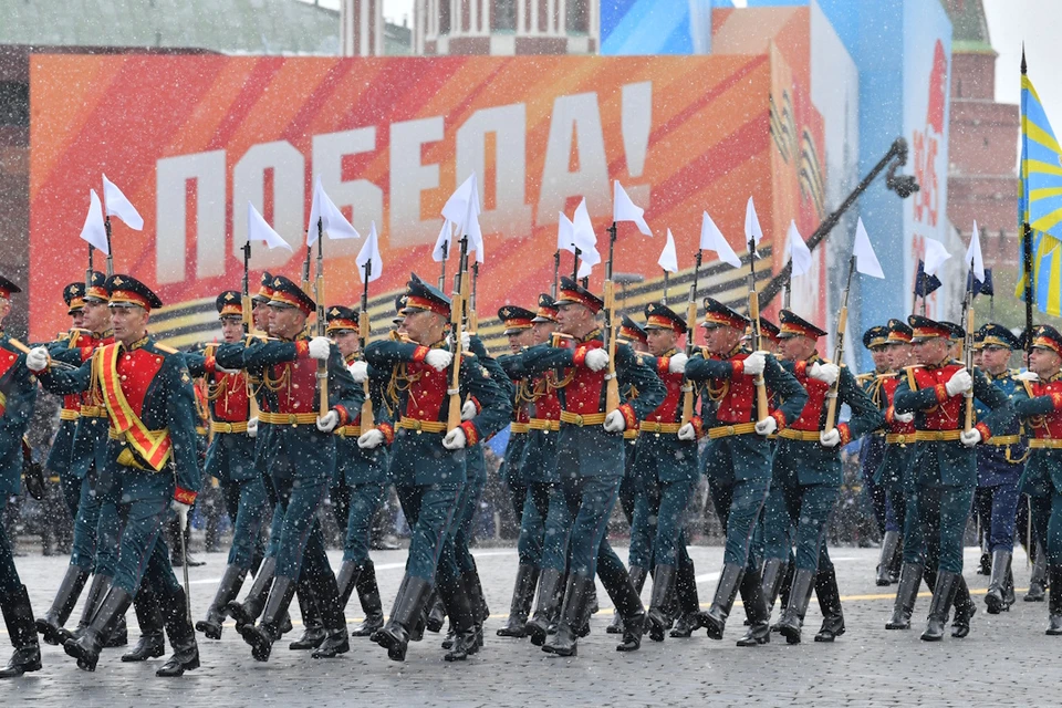 Владимир Зеленский отказался поддержать трехдневное перемирие на 9 Мая.