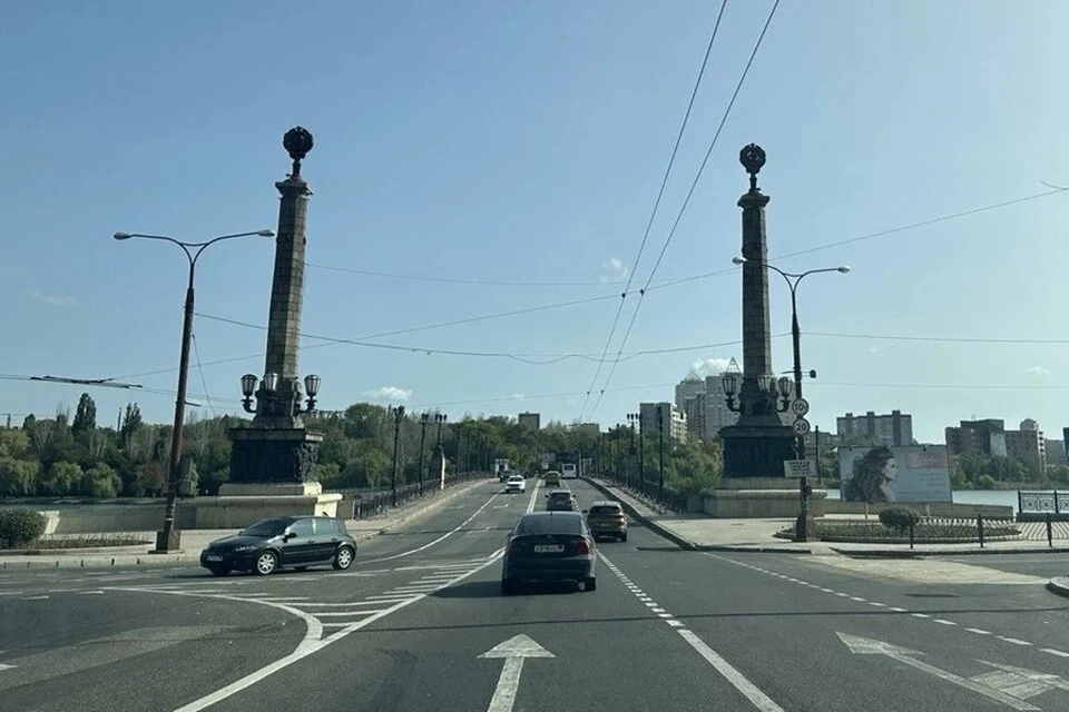 В Донецке приступают к капремонту моста через реку Кальмиус на проспекте Ильича