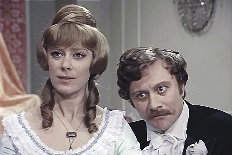 В фильме «Соломенная шляпка» (1974) партнерами Васильевой были многие выдающиеся актеры. Например Андрей Миронов. Фото: Первый канал