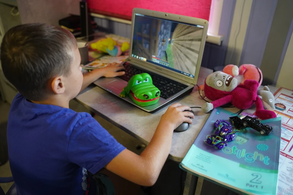 Компьютерные игры развивают у детей логику.