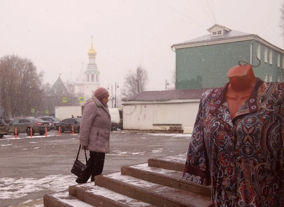 Дачники не торопятся уезжать на ПМЖ за город.