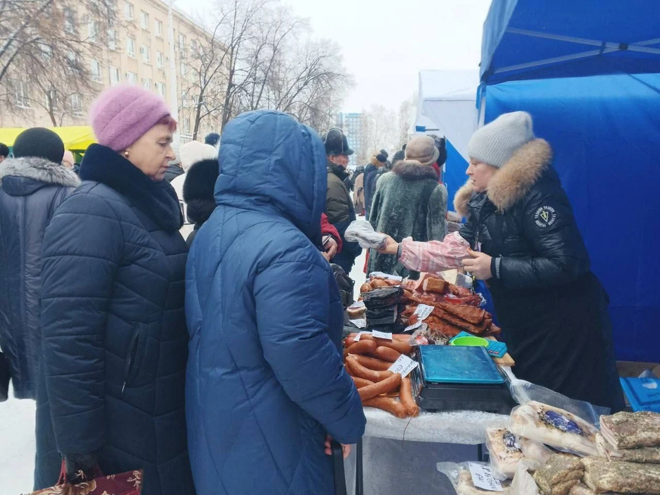 Ярмарки в Кузбассе становятся доброй и вкусной традицией. Фото - АПК.