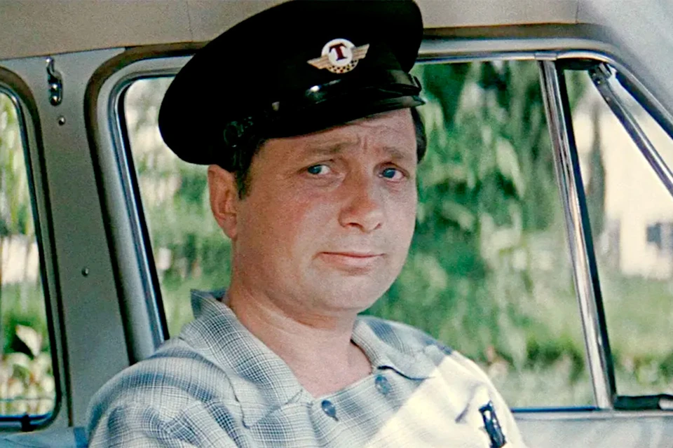 Владимир Гуляев в фильме "Бриллиантовая рука"