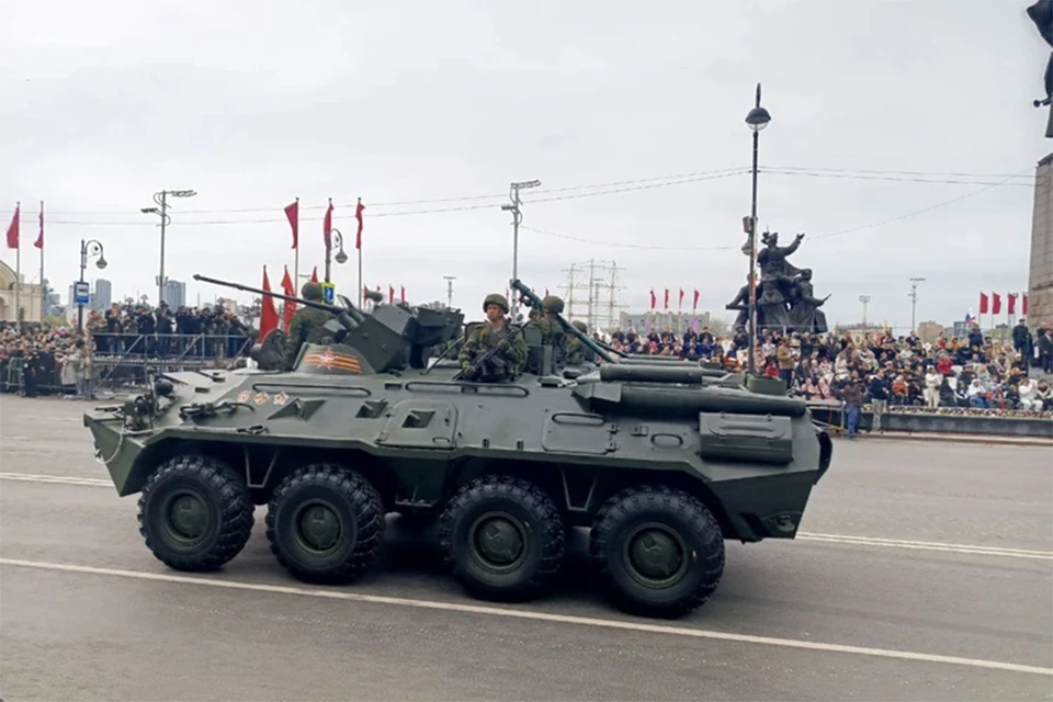 Во Владивостоке прошел Парад Победы.