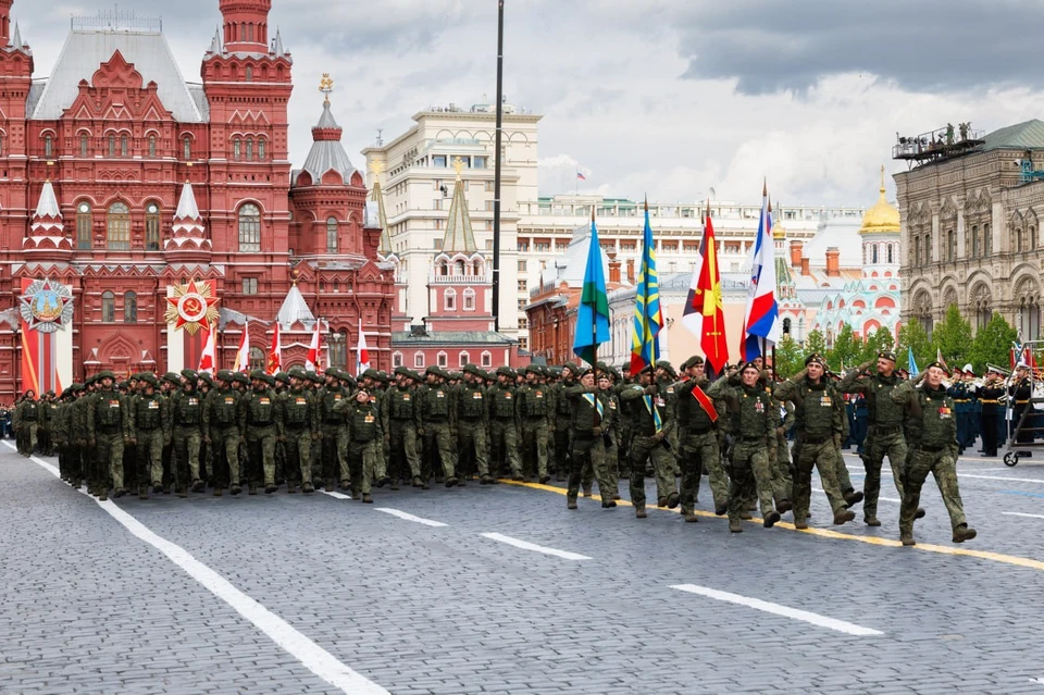 Bloomberg: парад Победы в Москве показал, что у России много друзей и союзников