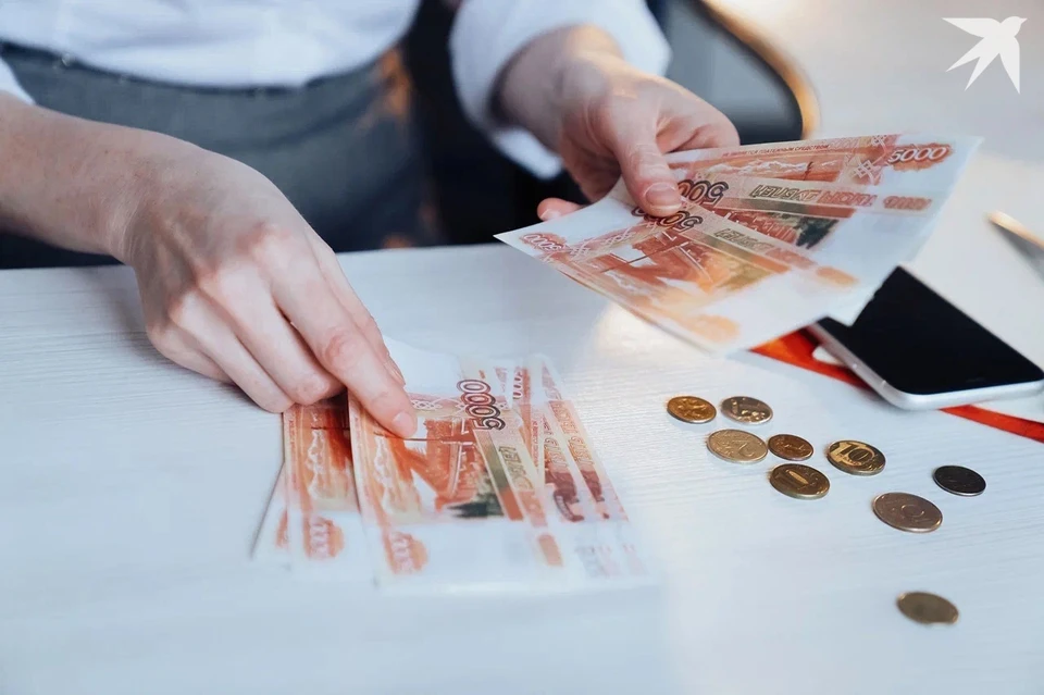 В сравнении с январем средняя зарплата в Удмуртии уменьшилась на 3,4%
