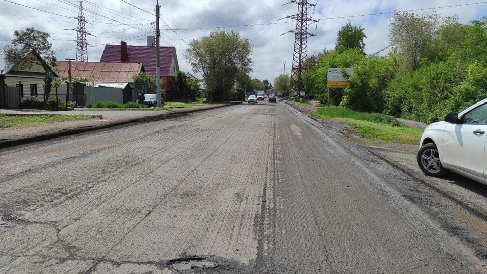 В порядок приводят участок от Минской до Немовской. Фото: администрация Оренбурга