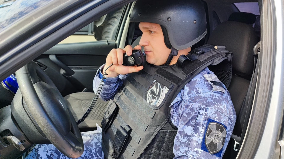 Автомобилистов передали сотрудникам ГАИ