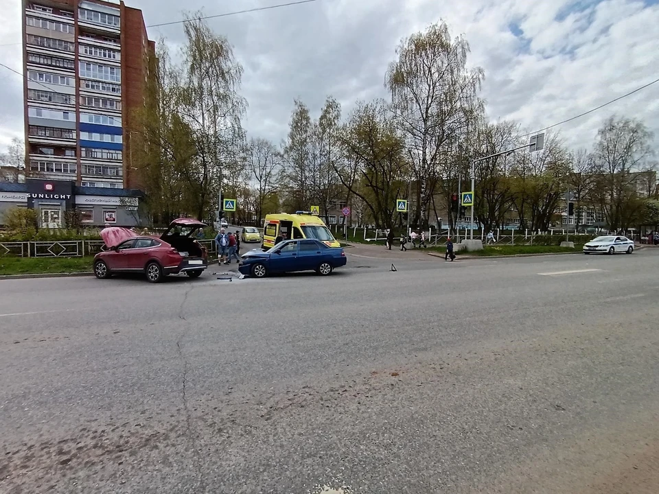 Авария произошла на проспекте Мира. Фото: Госавтоинспекция Кировской области