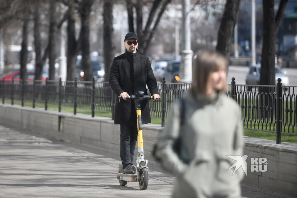 В Екатеринбурге могут разрешить пользоваться сервисами кикшеринга только днем