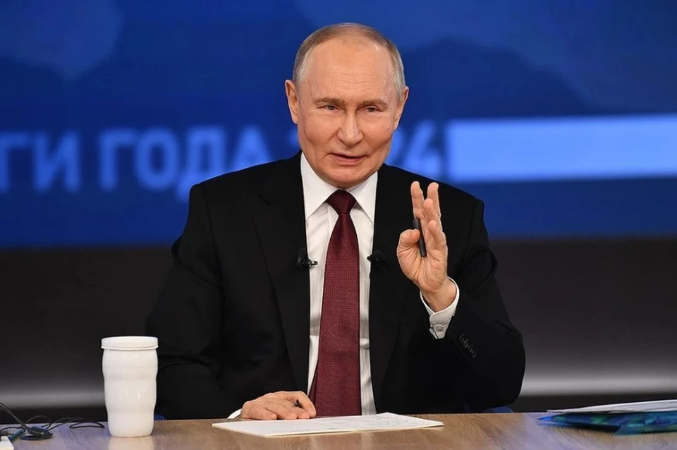 Владимир Путин пошутил про применение кроватей от «российской IKEA»