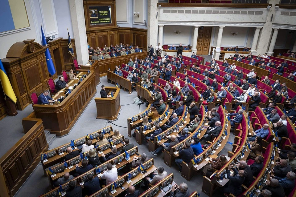 Креминь сообщил, что парламентарии Рады часто используют русский язык в своей речи