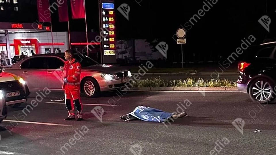 Девушка после ссоры с молодым человеком бросилась под колеса автомобилей. Фото:pulsmedia.md