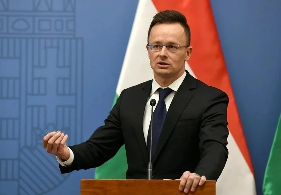 Сийярто заявил, что НАТО нужно укреплять собственную безопасность, а не Украины