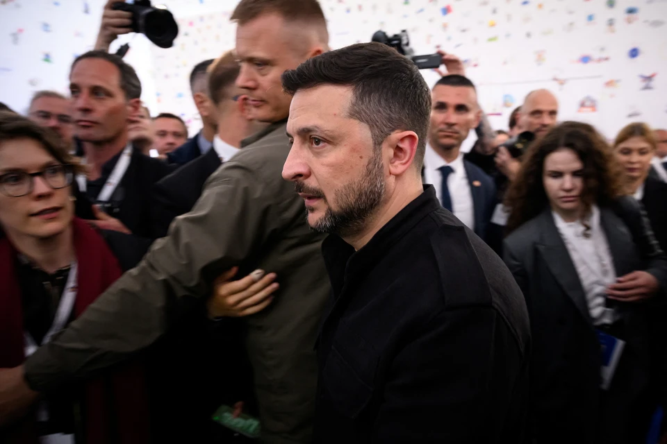 Зеленский после переговоров призвал США и Европу к ужесточению санкций против РФ
