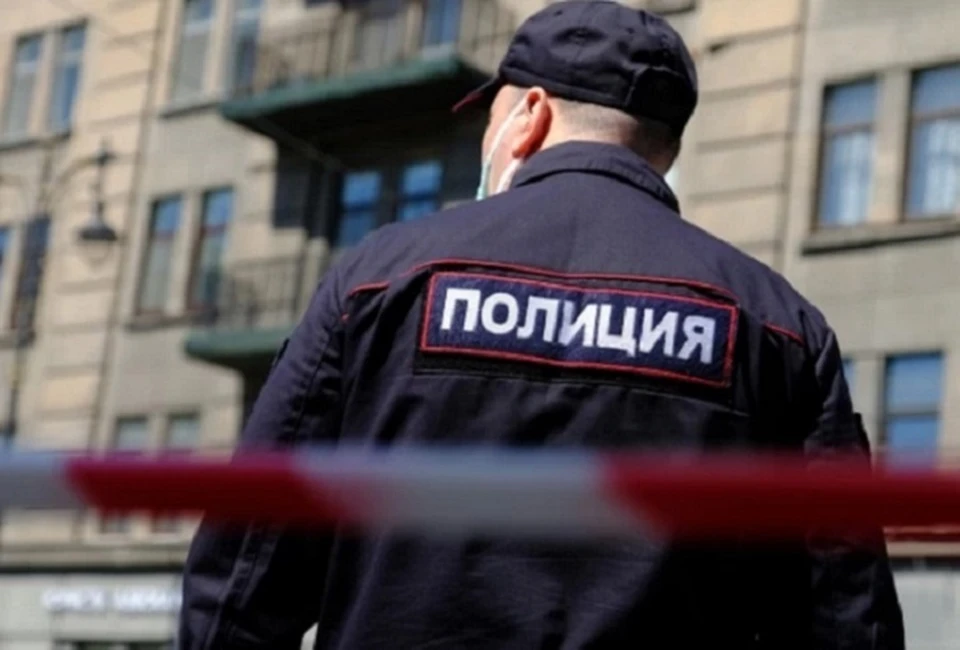Пожилой женщине помогли сохранить деньги