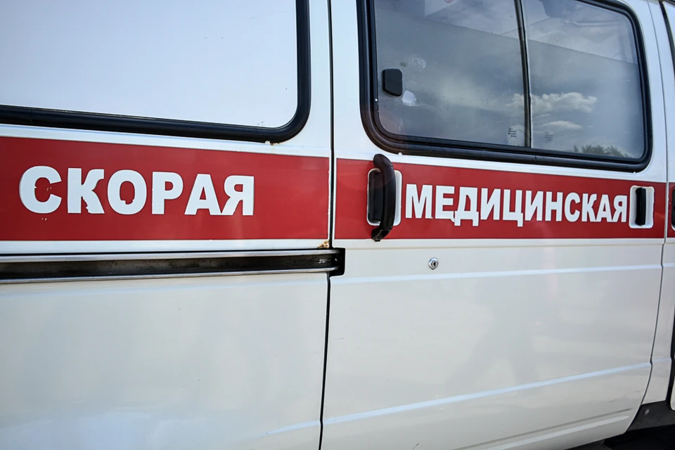 В центре Перми машина скорой помощи влетела в легковушку