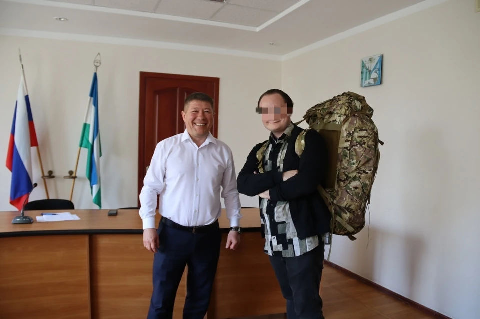 Сотрудник администрации Орджоникидзевского района Уфы подписал контракт и ушёл на СВО.